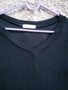 V Neck Fitted Top