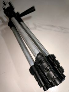 CAMERA &amp; MOBILE TRIPOD