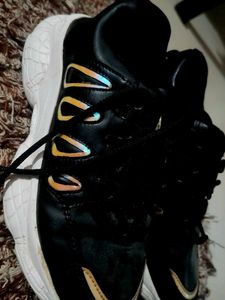 Black Fashion Sneakers