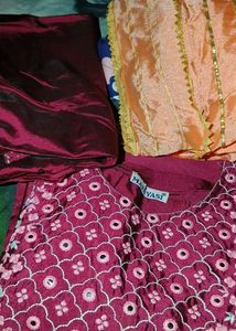 Trendy Women Kurta Set With Dupatta