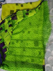 Green &amp; Purple Geometric Saree
