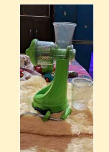 Hand Juicer With Glass