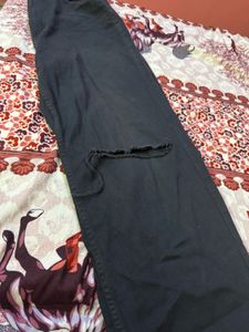 Beautiful black Rugged Jeans
