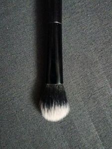 Sugar Blend Trend Face Brush 006