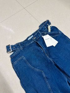 Wide Leg Jeans with Cutout Detail