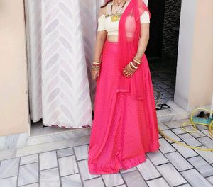 Crop top pink or cream colour