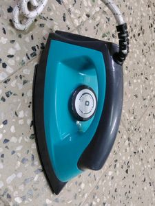 Orient Dry Iron Unused Minor Body Damage