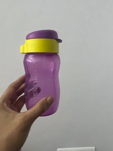 Tupperware baby Sipper