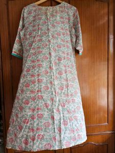 Avaasa Floral Kurti