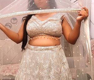 Engagement Bride Lahanga