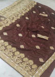 Very Heavy Saree With Blouse