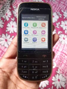 Nokia Asha 202 Touch &amp; Type Phone