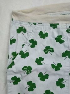 Clover Print Capri Pants