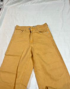 Straight Jeans