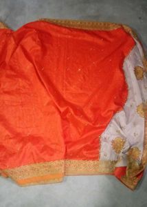 Elegant Embroidered Saree With Peticot
