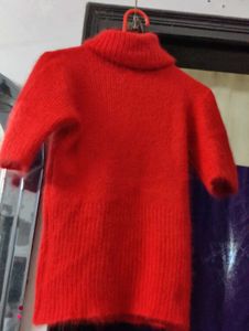 women&#39;s woolen sweater