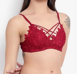 Scarlet Elegance Lace Bralette❤️