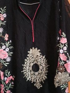 Black Embroidered Kurta