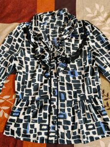 Patterned Ruffle shirt