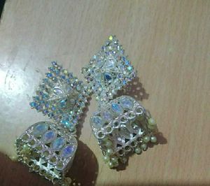 Sparkling Jhumka Earrings