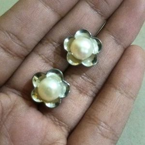 Pearl Flower Earrings