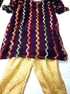 Stylish Ethnic Kurti Set – Brand New