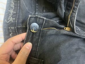 Black Jeans