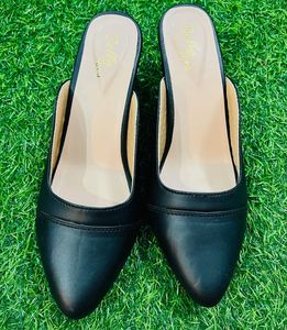 Chic Black Block Heel Mules