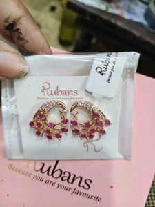 : 💕 Elegant Sparkle with a Hint of Pink 💕