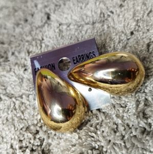 drop earring