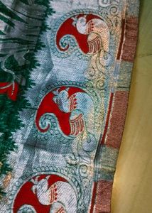 Full Shinning Peacock Design Saree