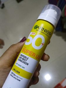 Garnier Vit C Facewash And Suncreen Spray