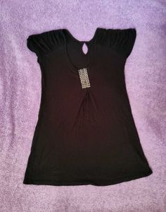 Simple Black Top
