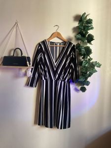 Chic Zebra Striped H&amp;M Dress