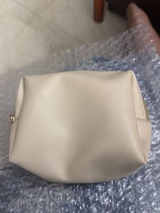 Bobbi Brown Pouch