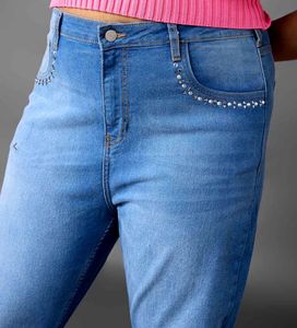 Stylish Split Hem Jeans