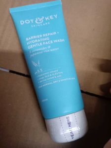 Dot And Key Japnese Facewash