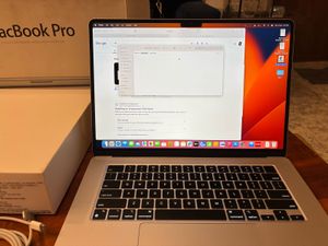 MacBook Air 15” (M2, 2023) – Silver