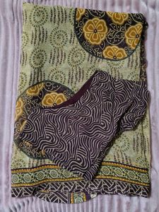 🔥 Sale 🔥 Elegant Printed Saree with Blouse