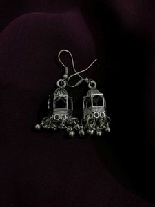 Jhumkas