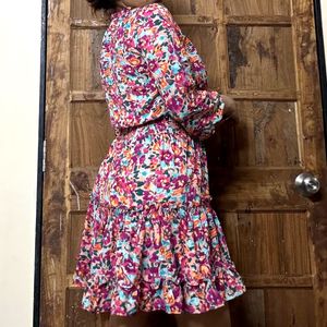 Mini Long Sleeves Floral Dress 🎀🩷