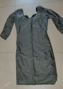 Floral Embroidered Kurta