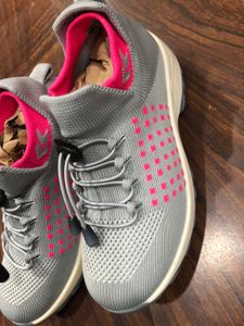 Stylish Gray &amp; Pink Sneakers Kids Size UK 6