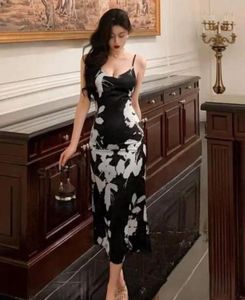Floral Print Slip Dress (never used) it's new