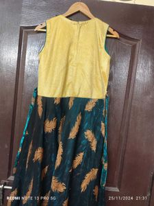 Beautiful Girl&#39;s Gown.. 💚