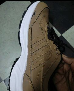 Running shoes