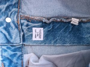 ZARA MOM FIT DENIM