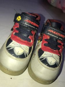 Adventure Lightning Sneakers