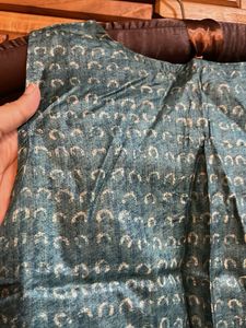 Green Sleeveless Kurti