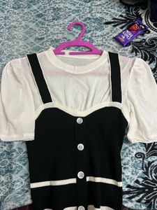 Chic Black & White Mini top koriean style